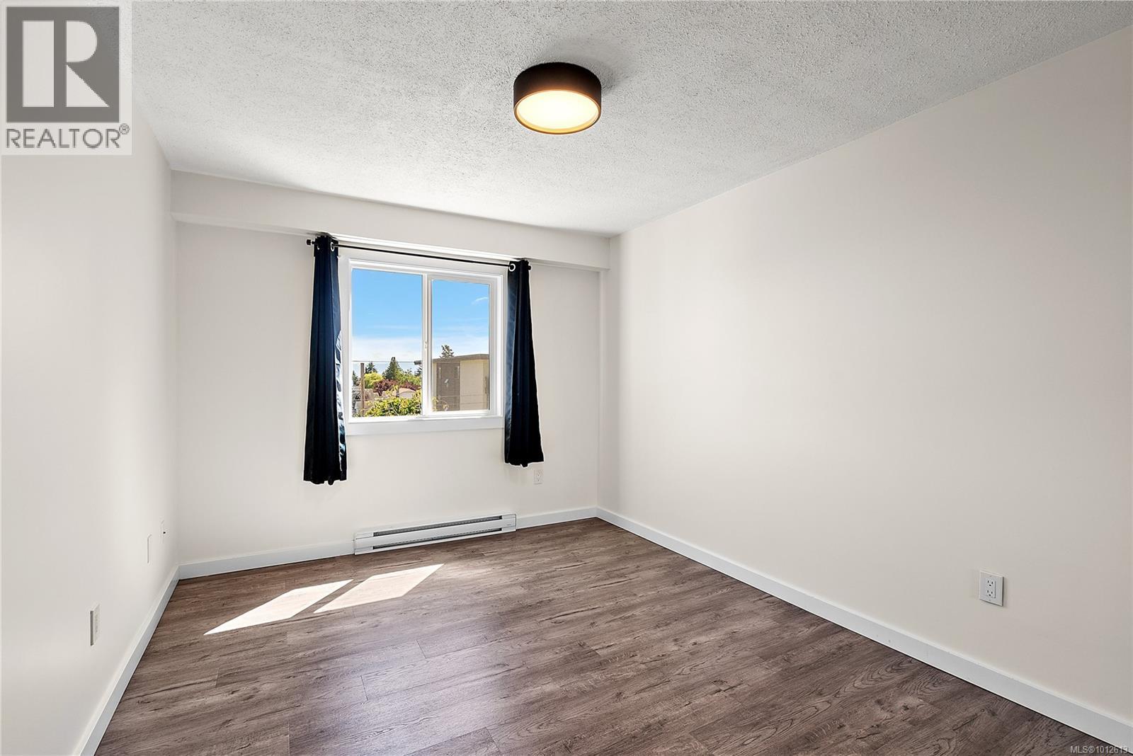 307 1124 Esquimalt Rd, Esquimalt