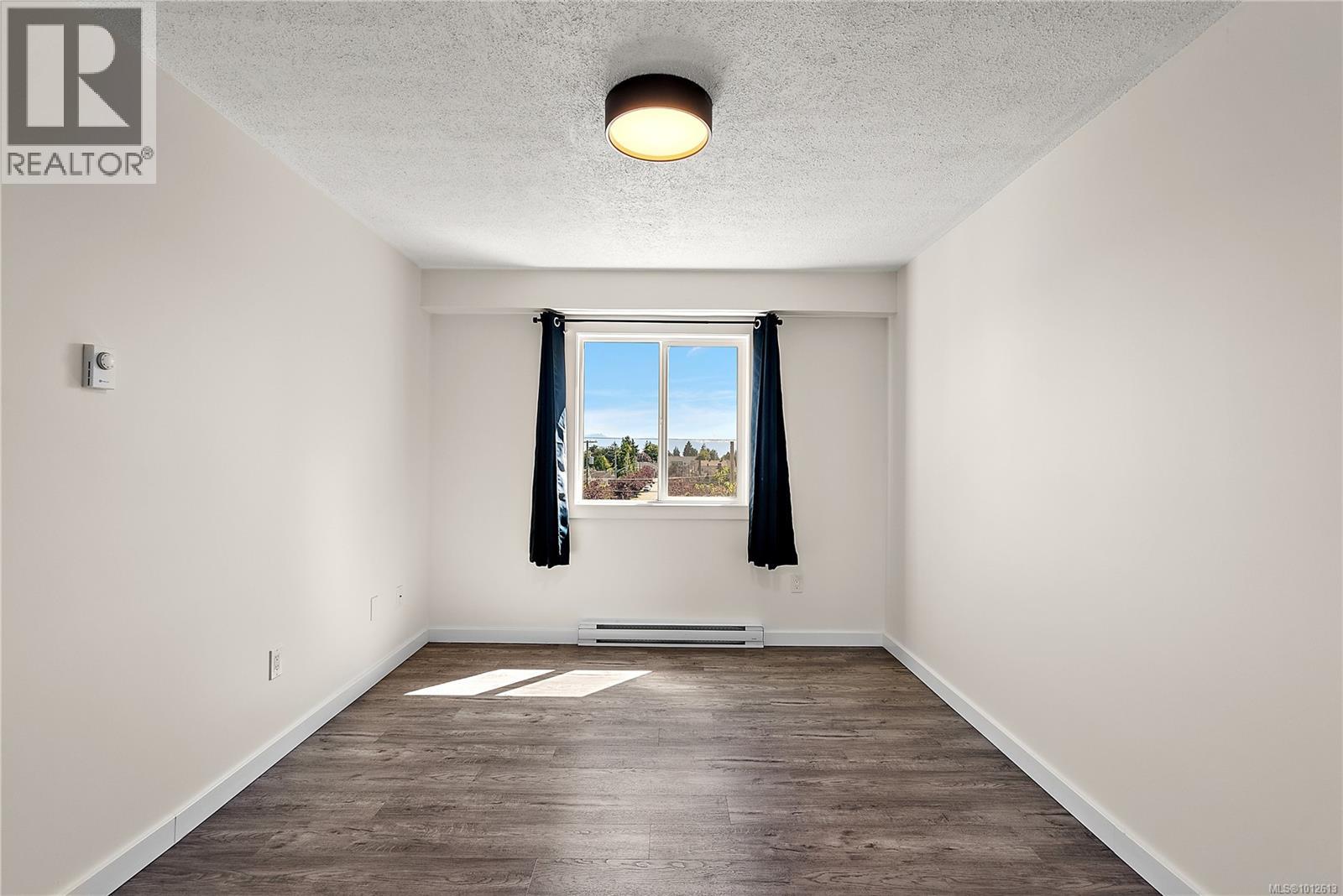 307 1124 Esquimalt Rd, Esquimalt