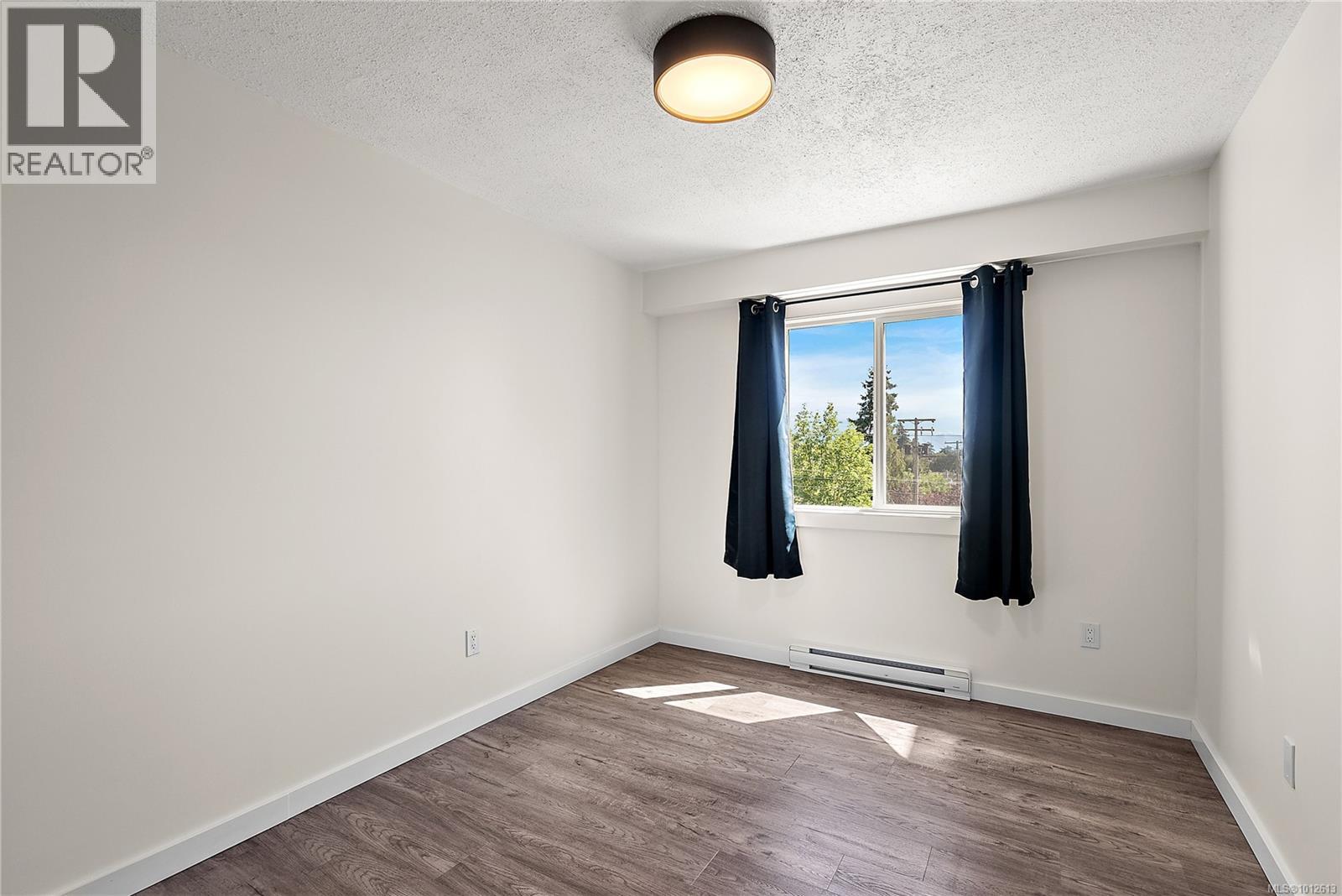307 1124 Esquimalt Rd, Esquimalt