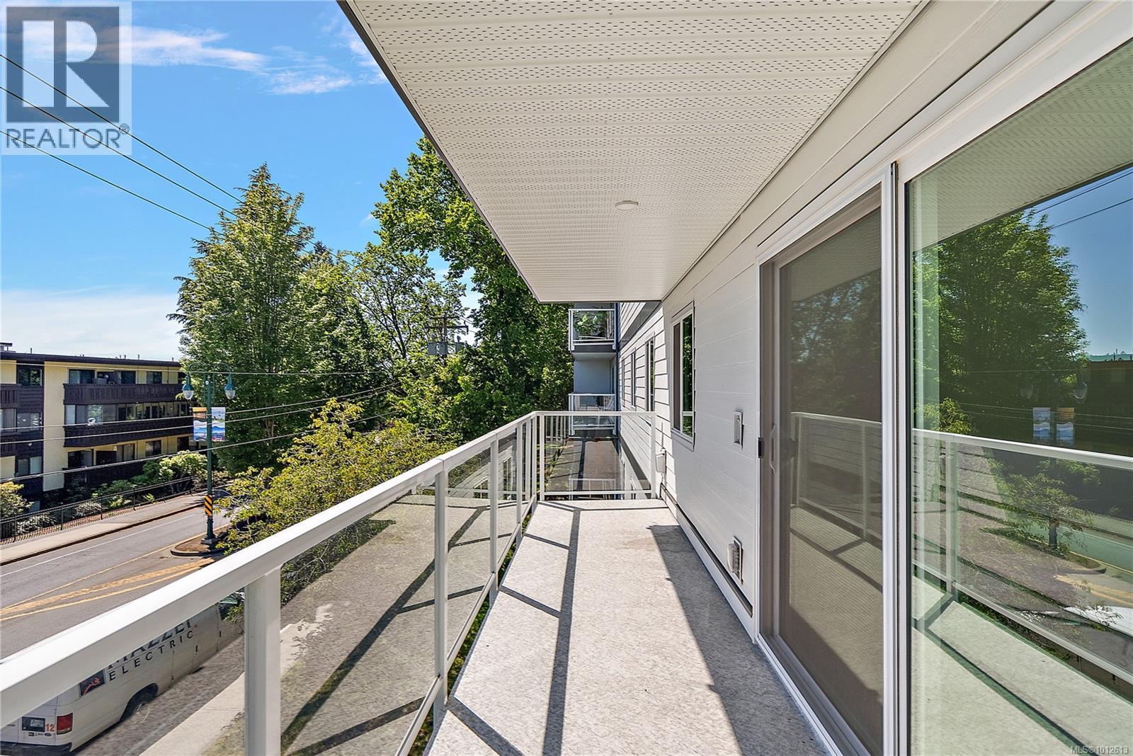 307 1124 Esquimalt Rd, Esquimalt