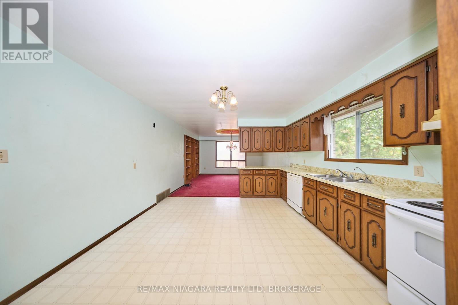 Photo 16 of 228 Doans Ridge Road, Welland ON