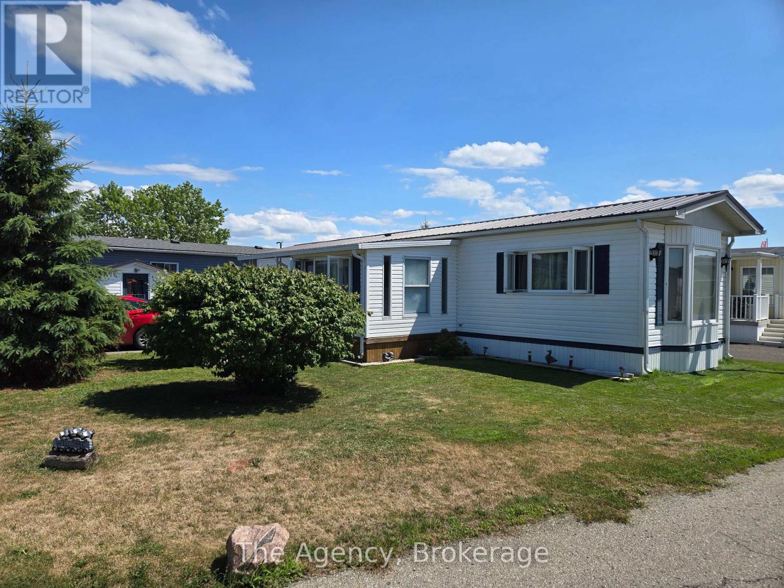 Photo 9 of 10 3033 Townline Road, Fort Erie ON