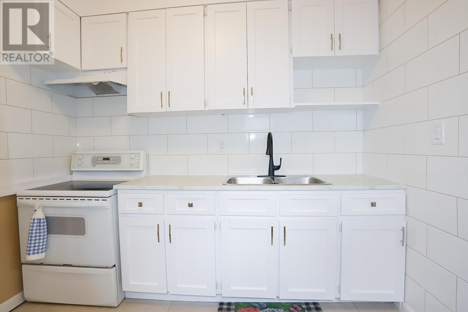 Photo 19 of 20 Dufferin Ave, Sault Ste Marie ON
