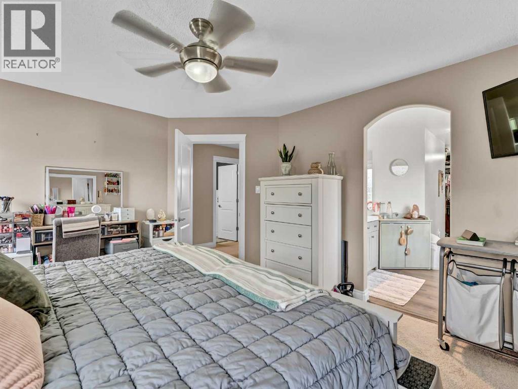 Photo 23 of 102 Sundown Road Sw, Medicine Hat AB