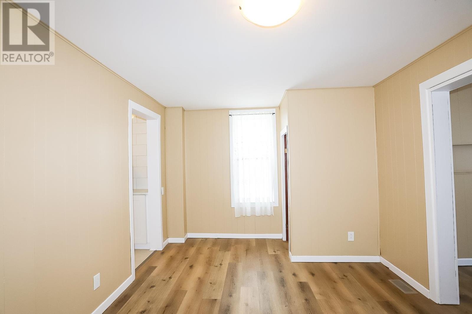 Photo 21 of 20 Dufferin Ave, Sault Ste Marie ON
