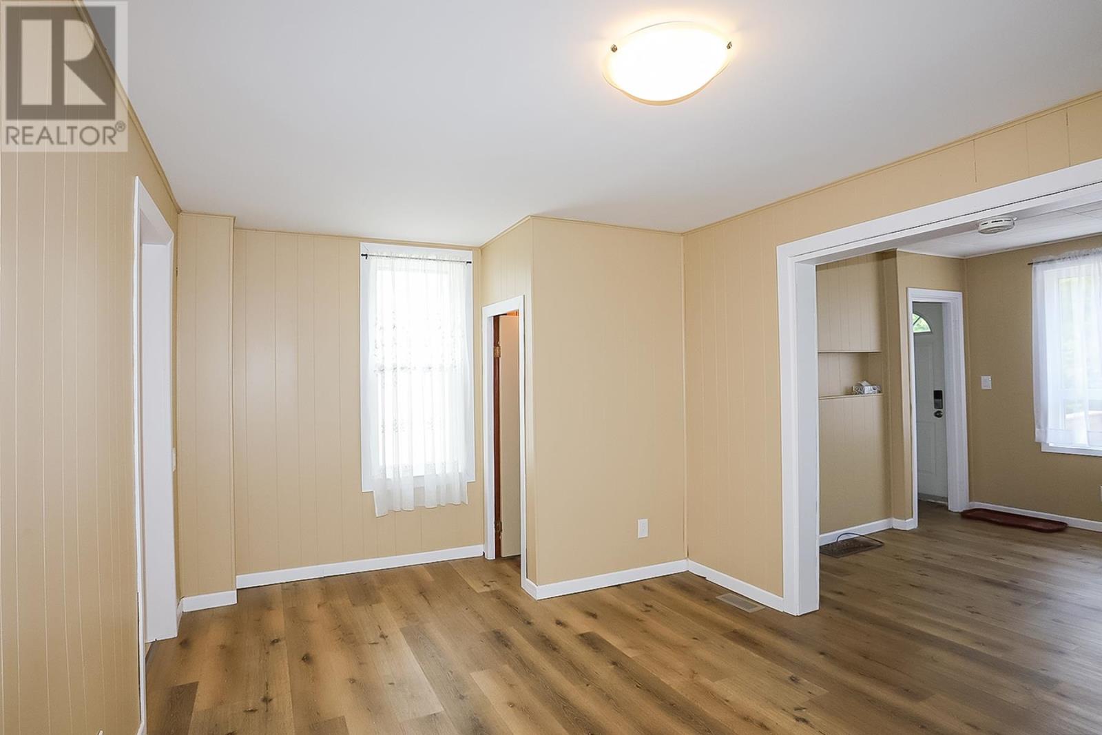 Photo 22 of 20 Dufferin Ave, Sault Ste Marie ON
