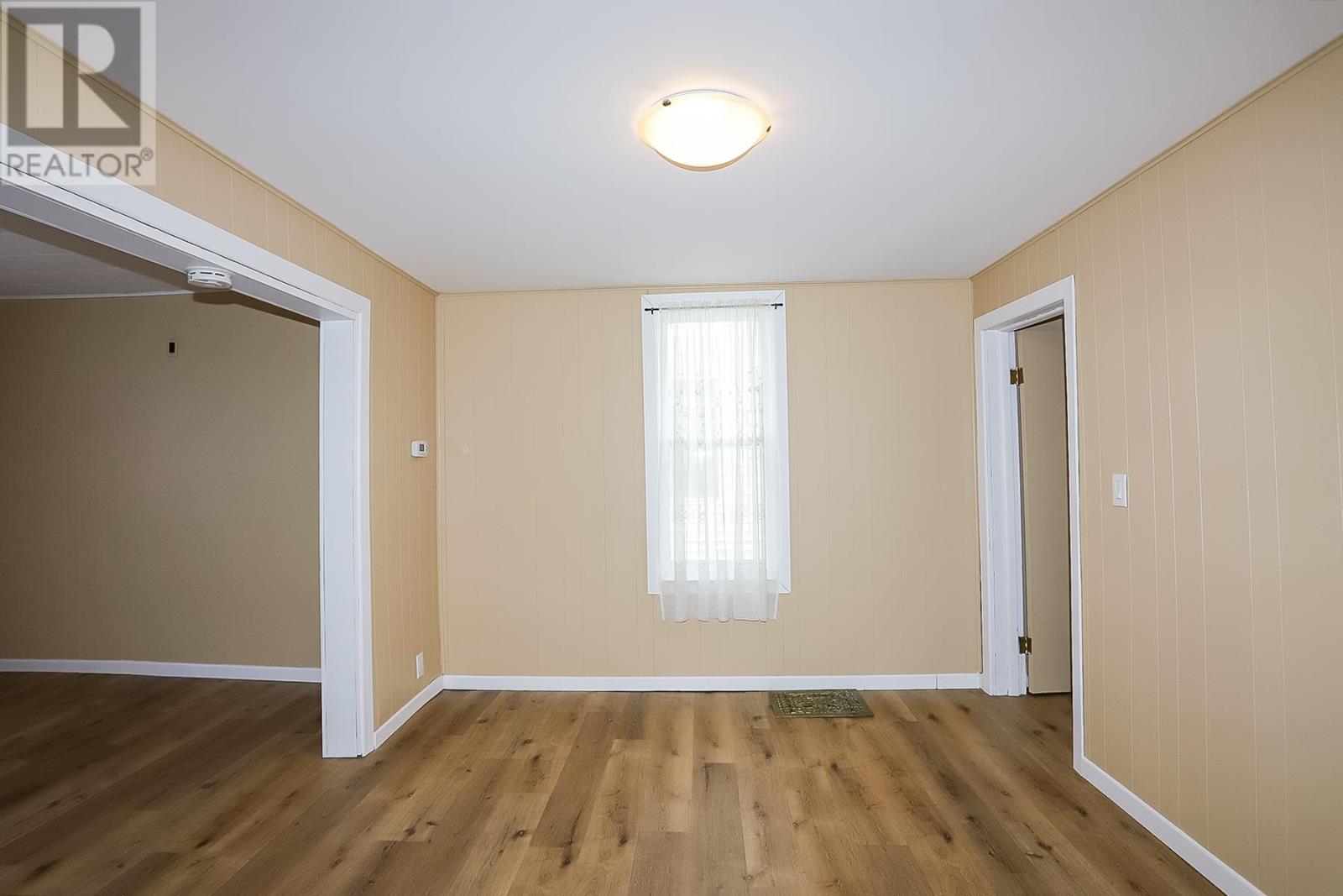 Photo 24 of 20 Dufferin Ave, Sault Ste Marie ON