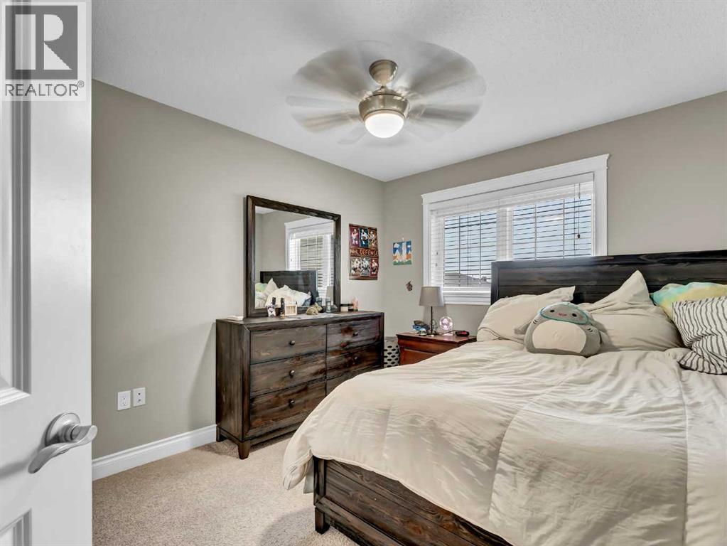 Photo 29 of 102 Sundown Road Sw, Medicine Hat AB