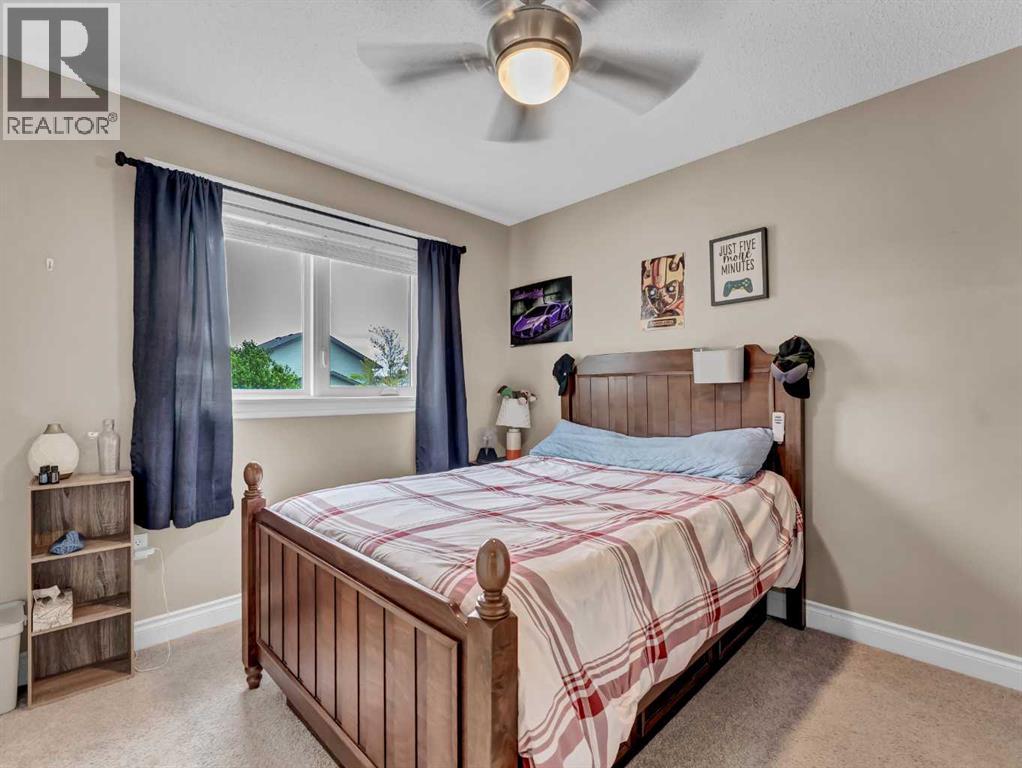 Photo 27 of 102 Sundown Road Sw, Medicine Hat AB