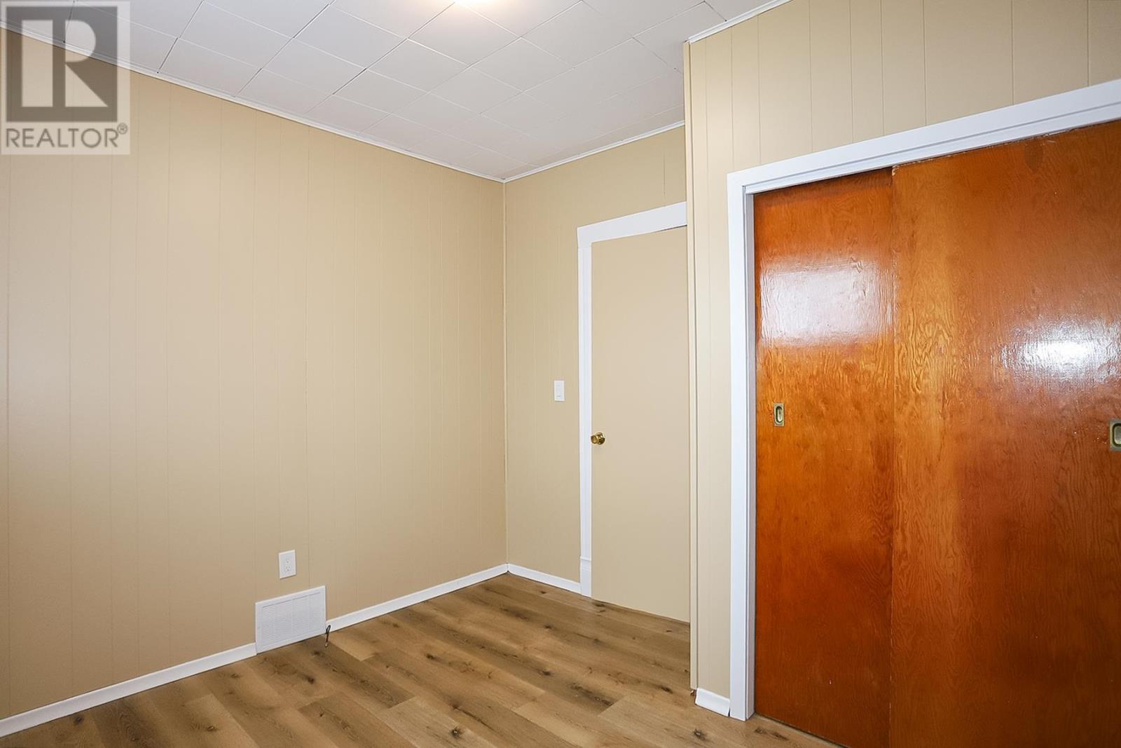Photo 26 of 20 Dufferin Ave, Sault Ste Marie ON