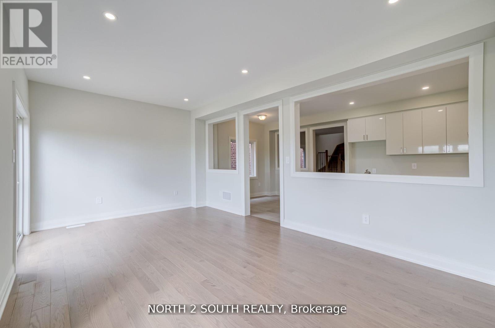 Photo 13 of 73 Virro Court, Vaughan ON