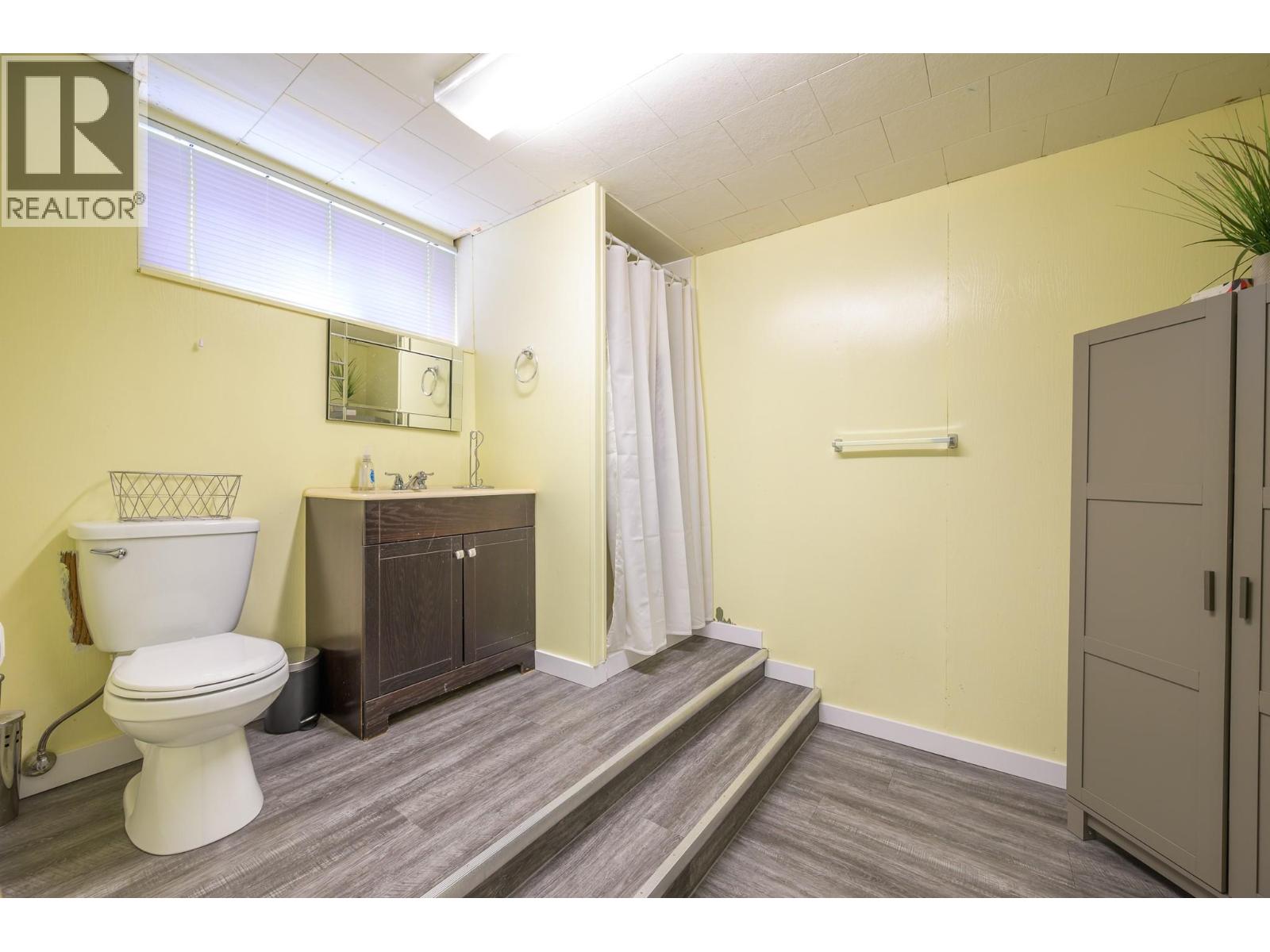 Photo 15 of 2257 2259 Valleyview Drive, Kamloops BC