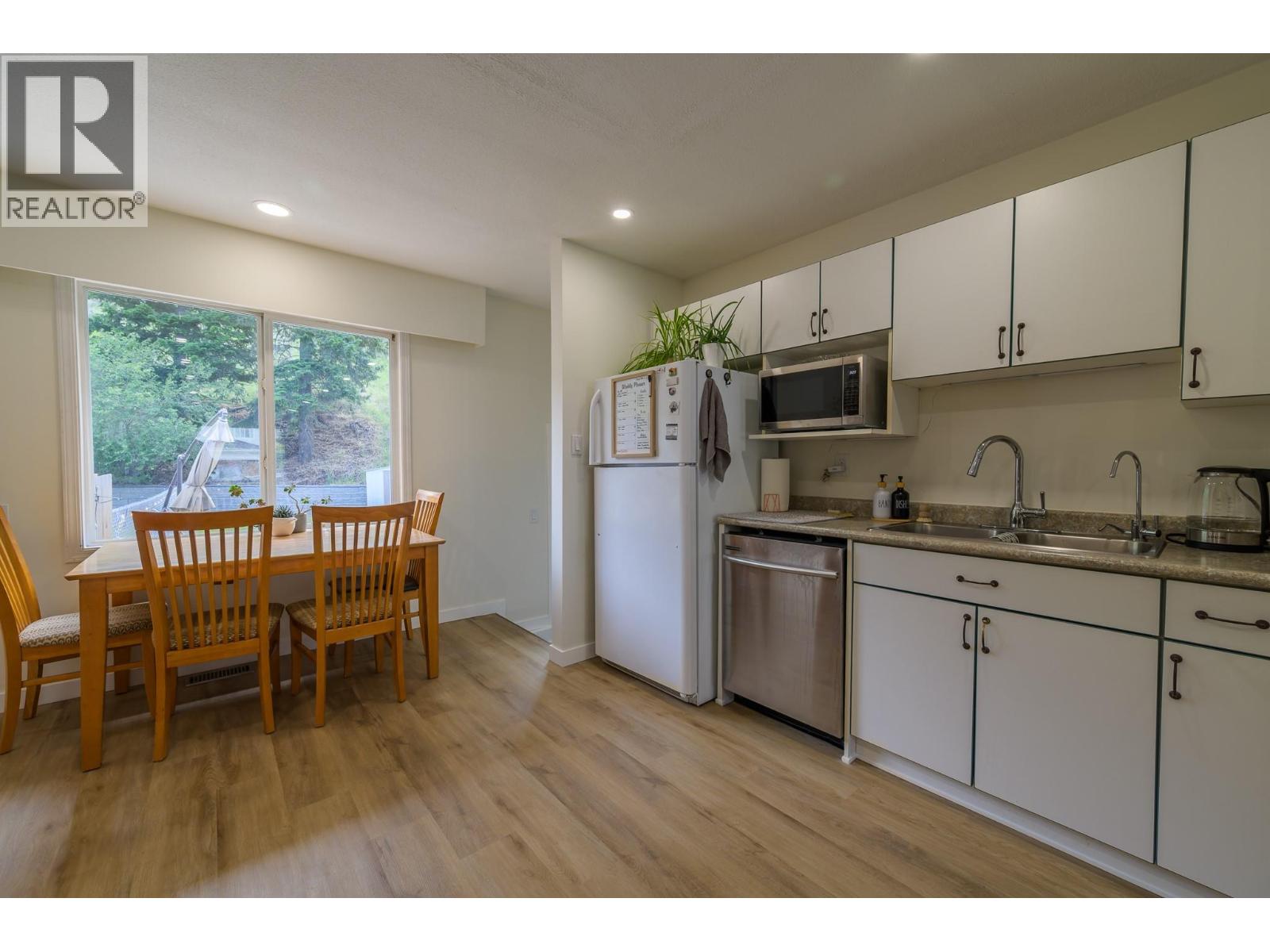 Photo 5 of 2257 2259 Valleyview Drive, Kamloops BC