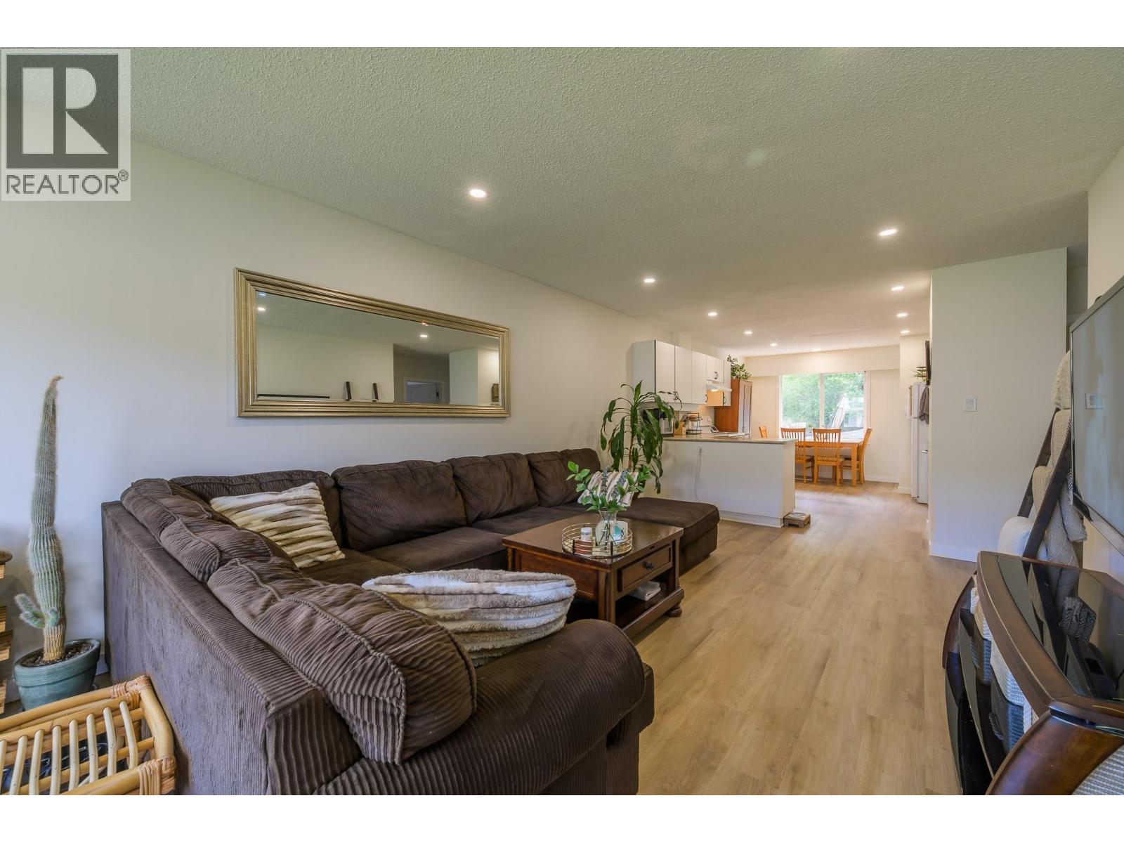 Photo 3 of 2257 2259 Valleyview Drive, Kamloops BC