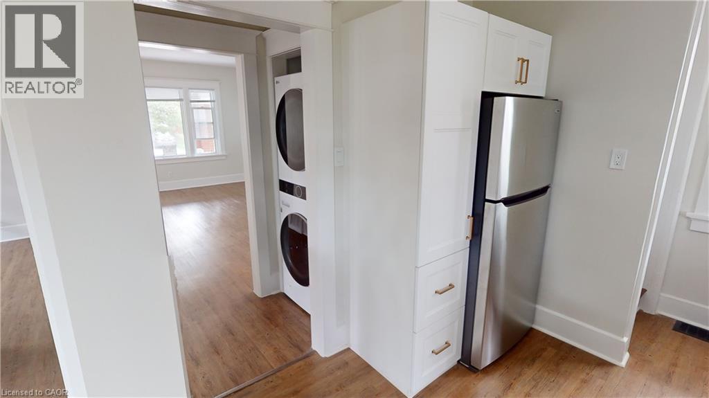 Photo 14 of 132 Graham Street Unit Upper, Waterloo ON