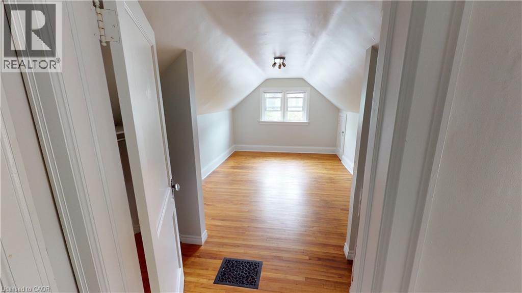 Photo 25 of 132 Graham Street Unit Upper, Waterloo ON