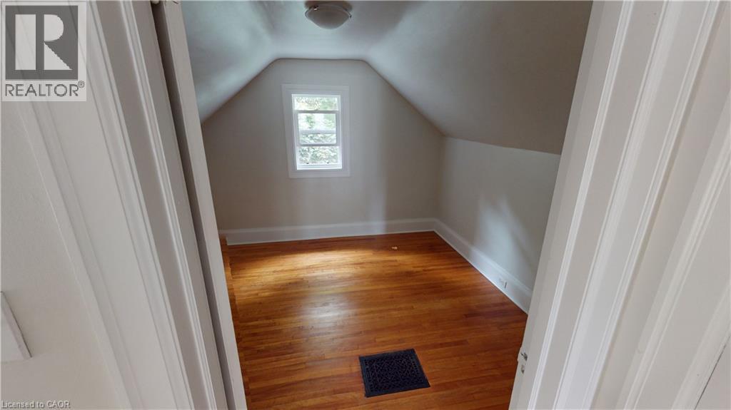 Photo 23 of 132 Graham Street Unit Upper, Waterloo ON