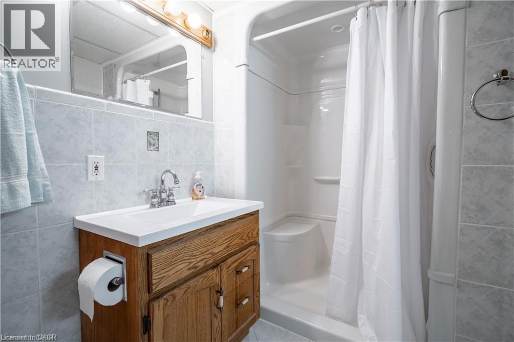 Photo 11 of 159 West 26th Street, Hamilton ON