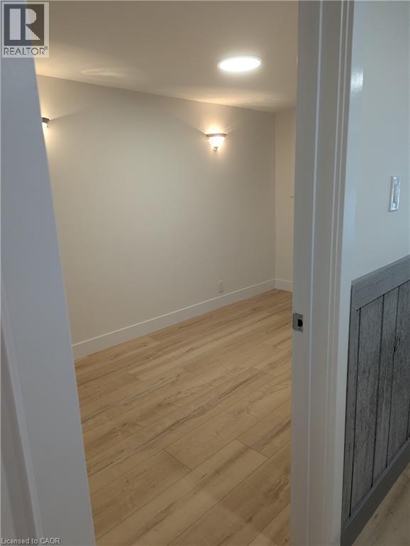 Photo 8 of 558 Strasburg Road Unit B, Kitchener ON