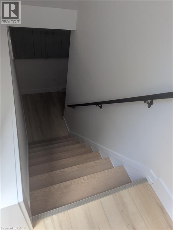 Photo 15 of 558 Strasburg Road Unit B, Kitchener ON