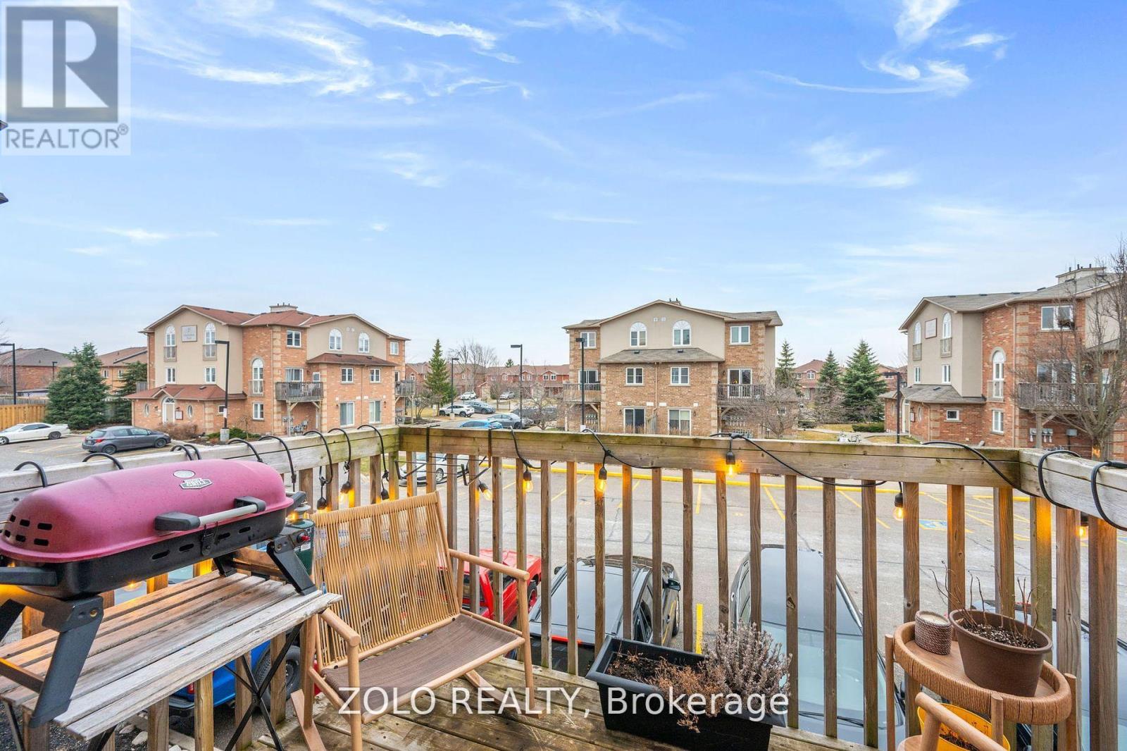 Photo 12 of 2 13 Cheltenham Road, Barrie ON