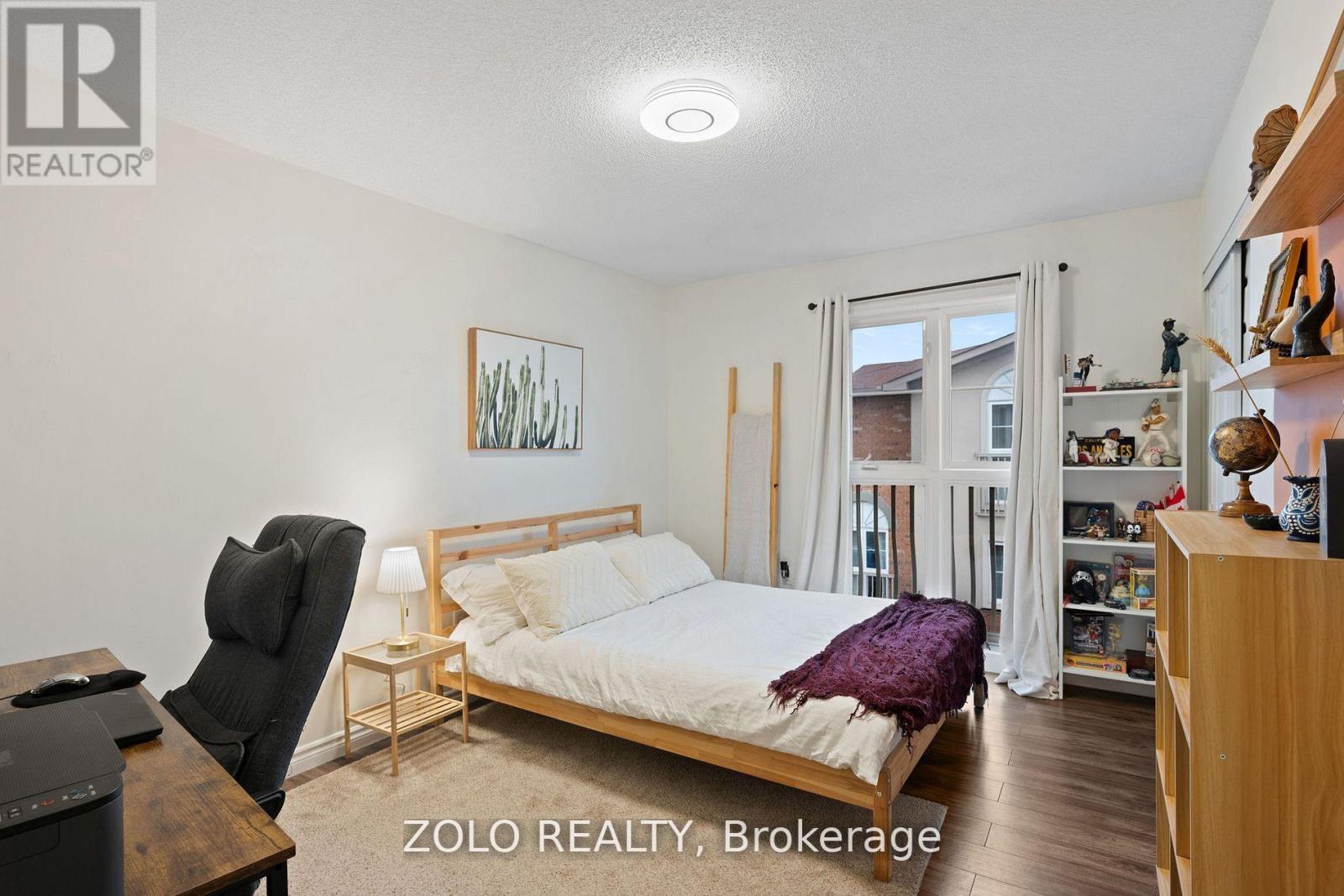 Photo 18 of 2 13 Cheltenham Road, Barrie ON