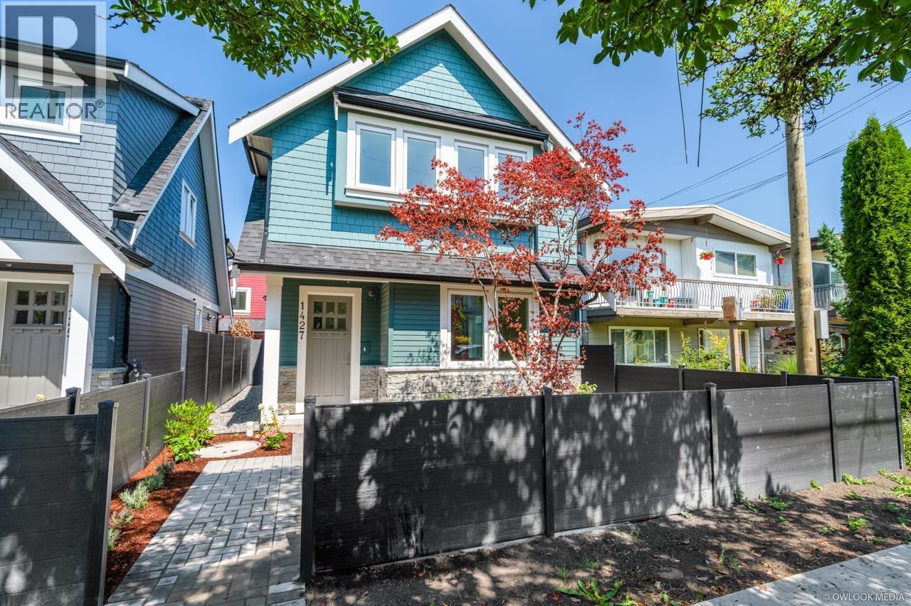 Photo 1 of 1427 E 27th Avenue, Vancouver BC