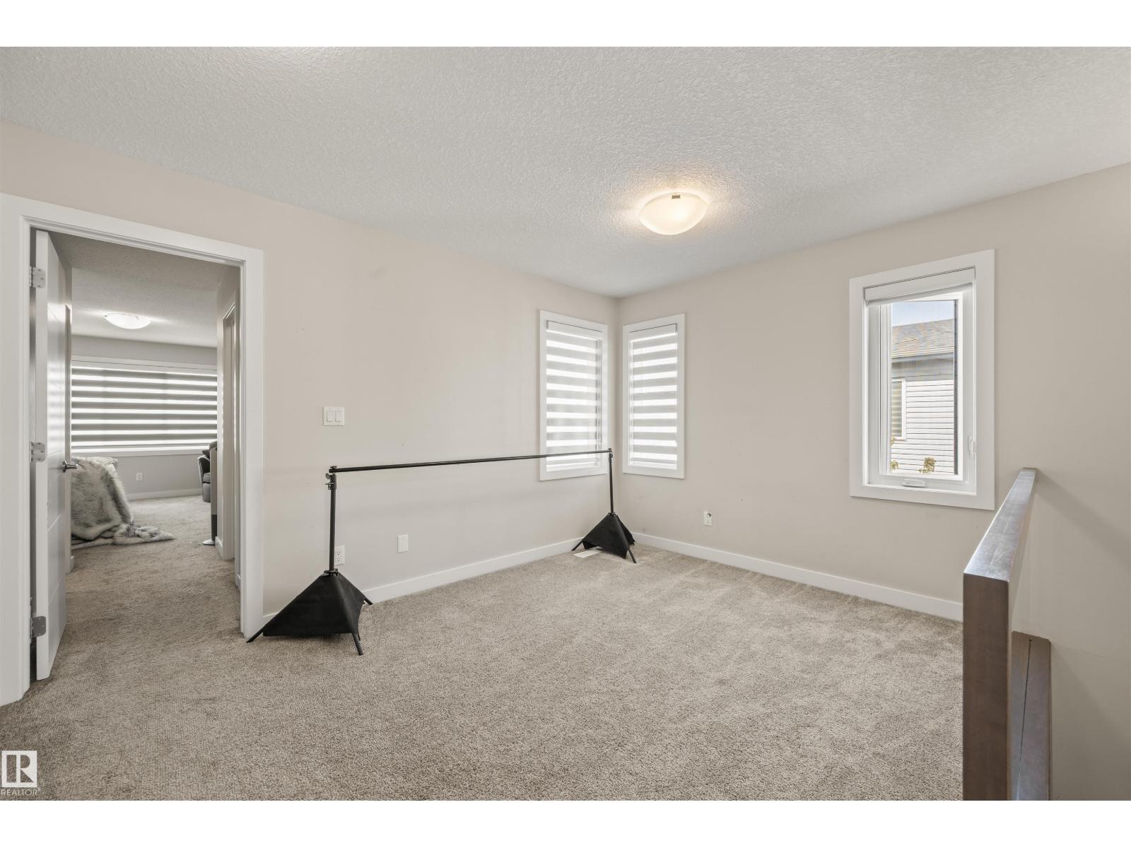 Photo 14 of 6014 171 Av Nw, Edmonton AB