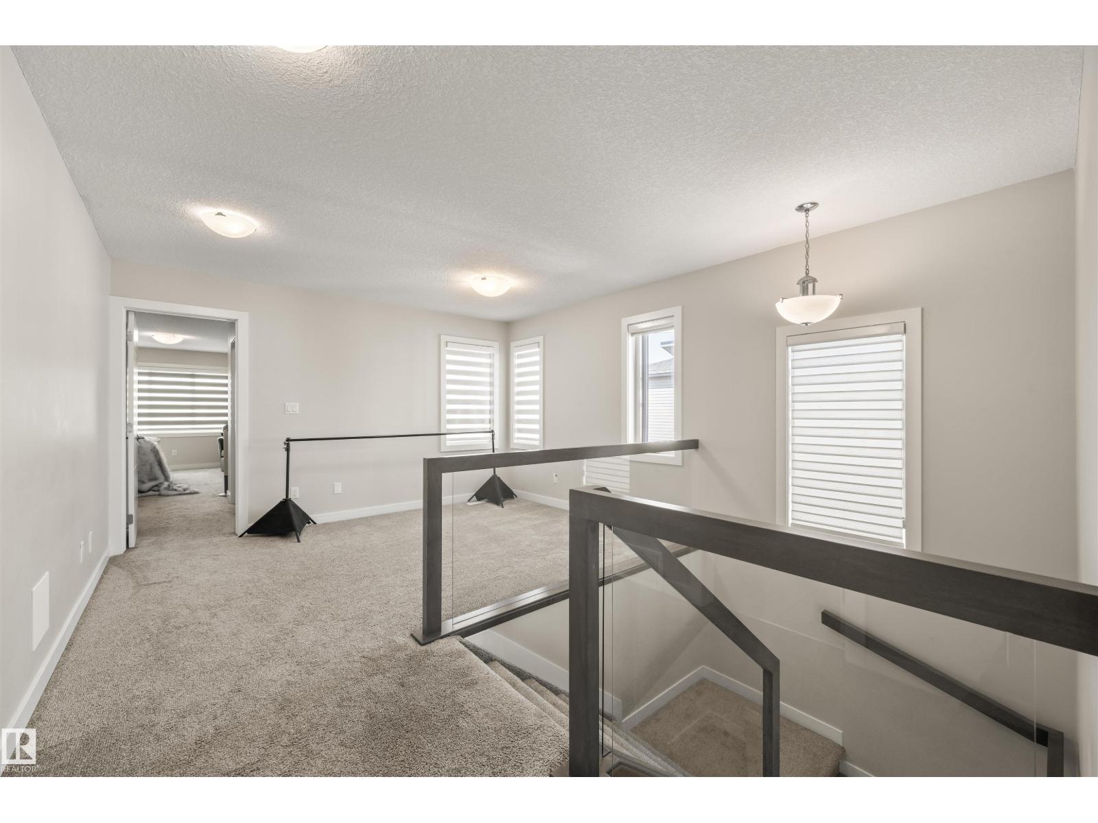 Photo 15 of 6014 171 Av Nw, Edmonton AB