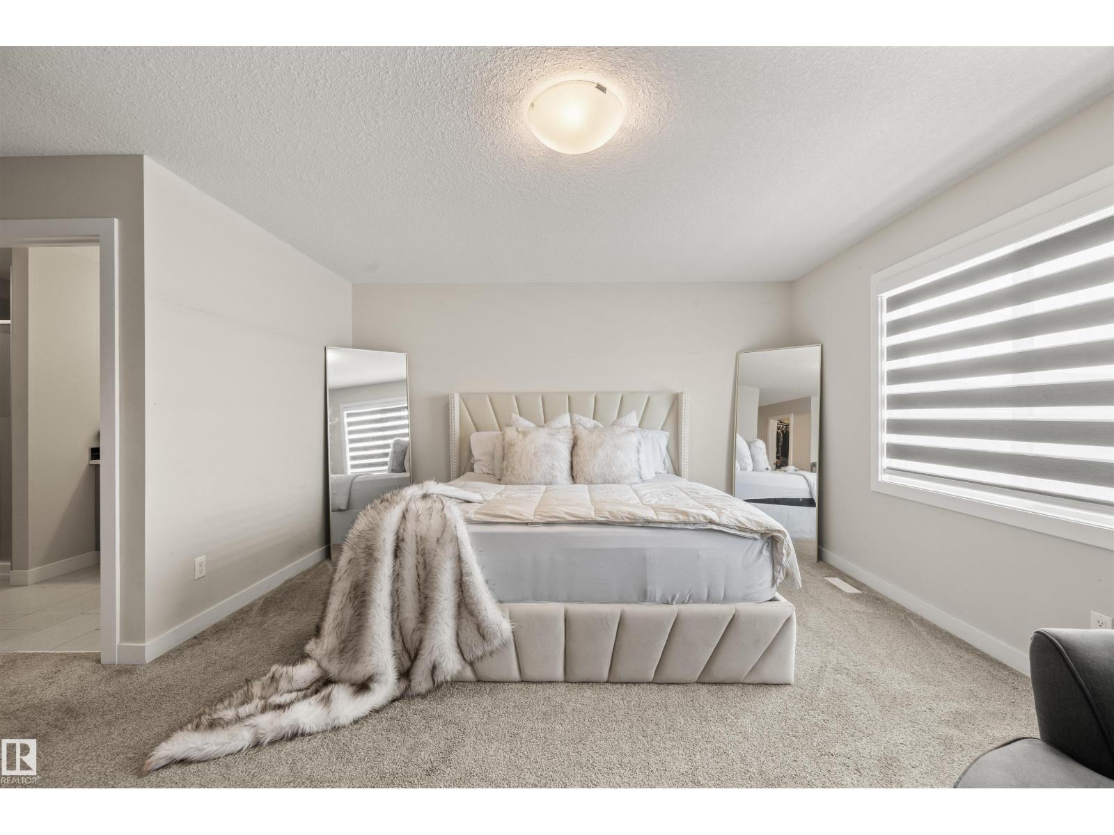 Photo 16 of 6014 171 Av Nw, Edmonton AB
