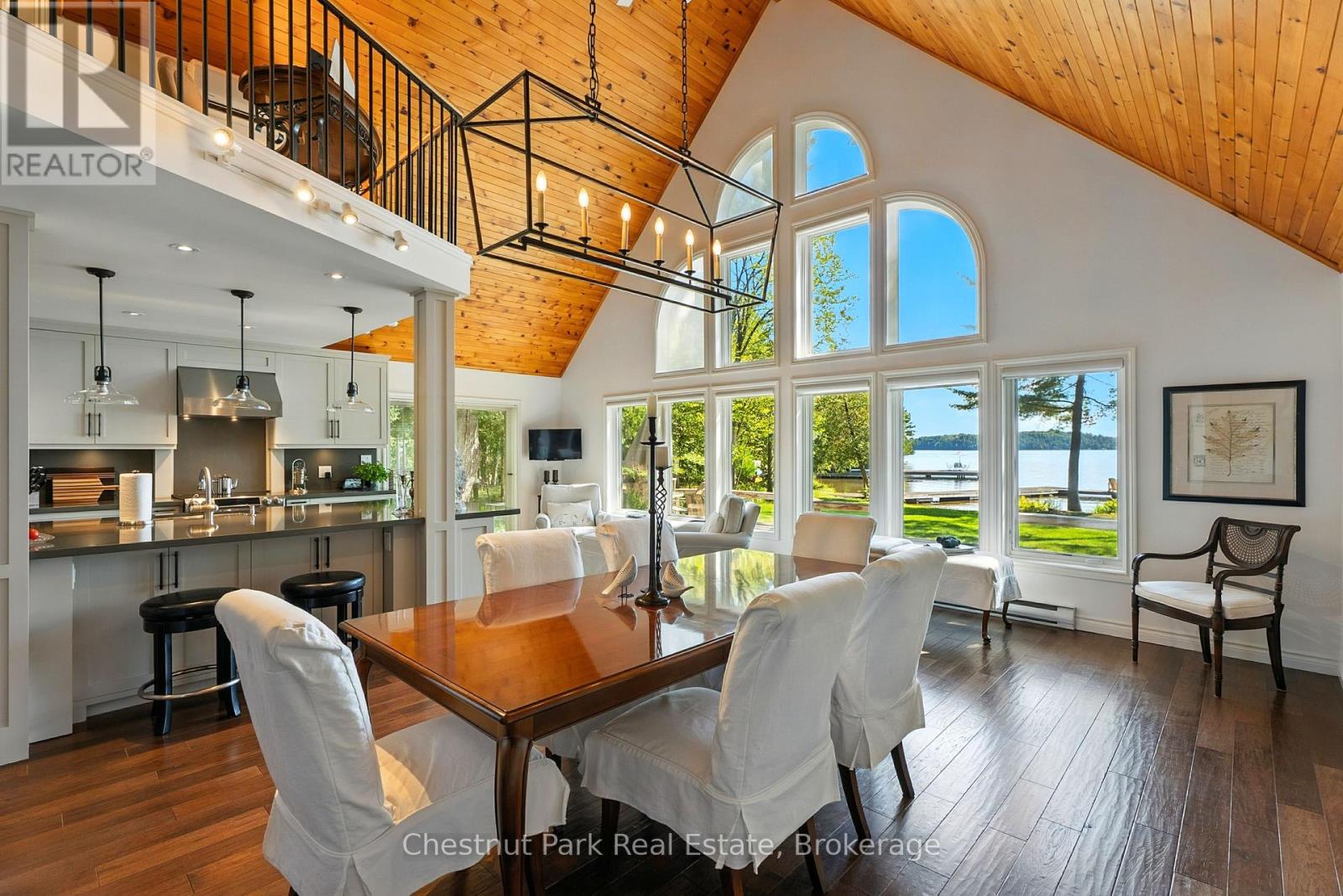 Photo 12 of 1166 2 Morinus Road, Muskoka Lakes ON