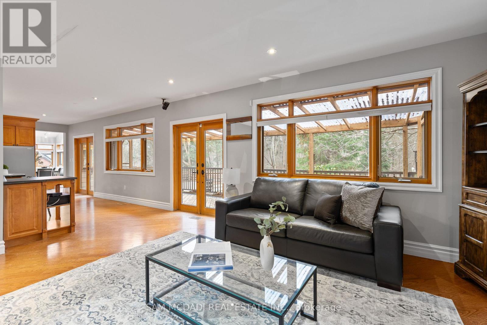 Photo 17 of 690 Meadow Wood Road, Mississauga ON