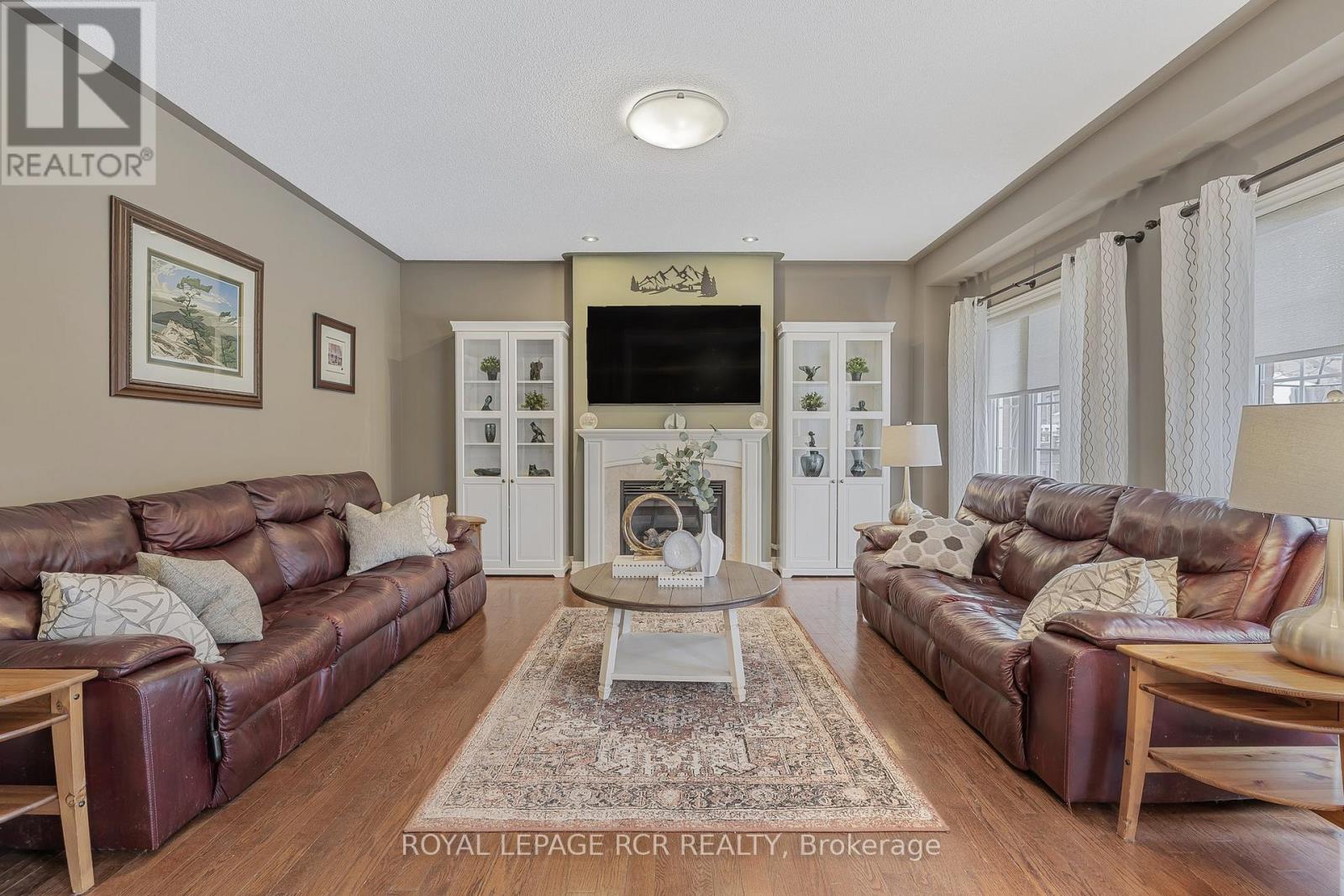 Photo 12 of 2 Littlebrook Lane, Caledon ON