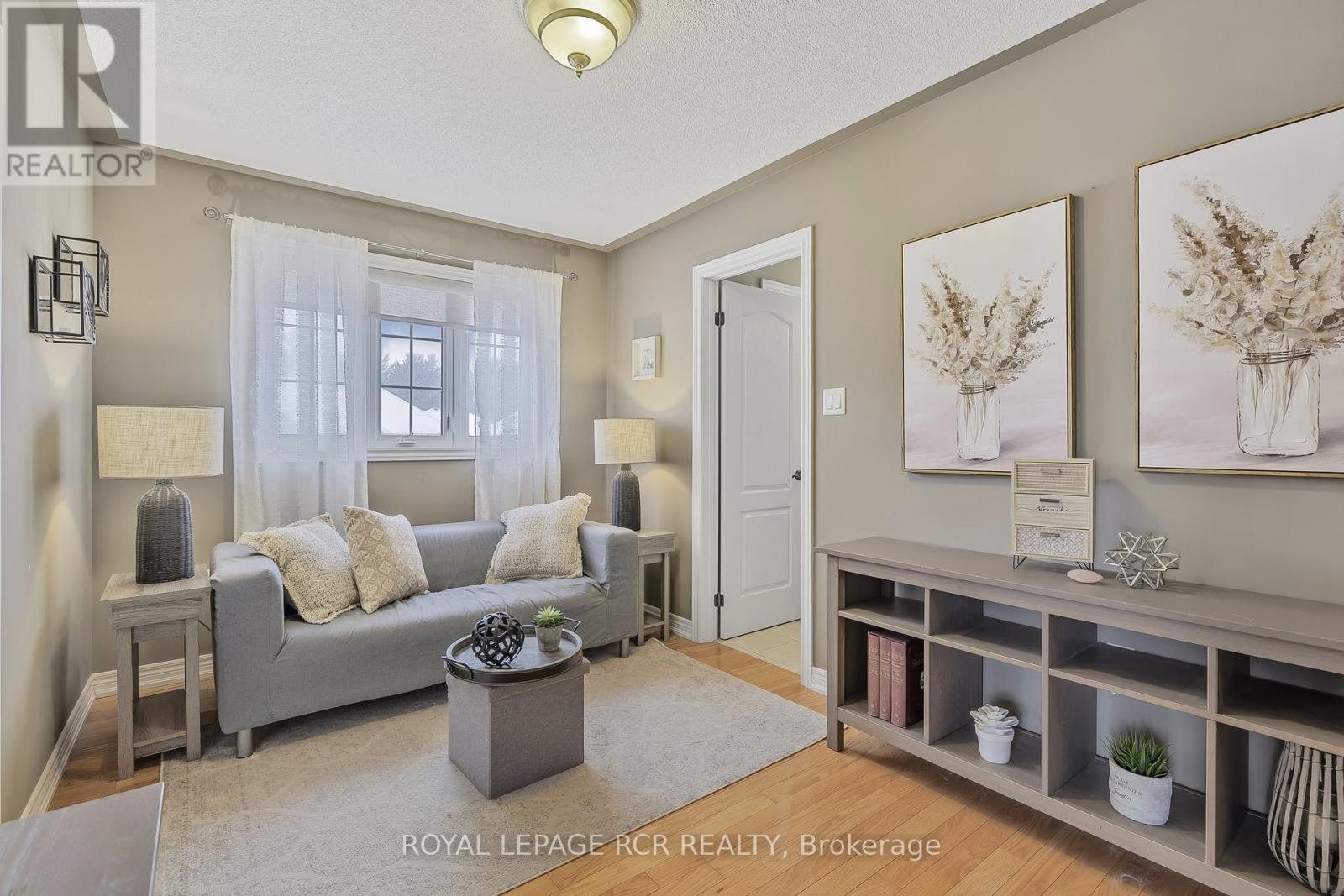 Photo 17 of 2 Littlebrook Lane, Caledon ON