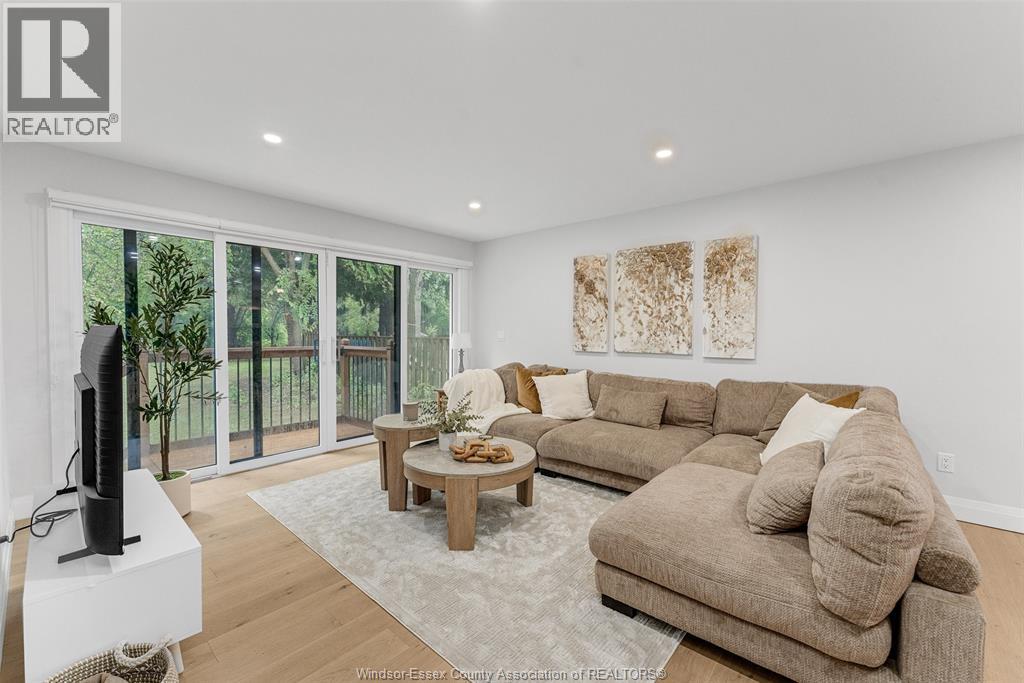 Photo 13 of 2440 Todd Lane, Lasalle ON