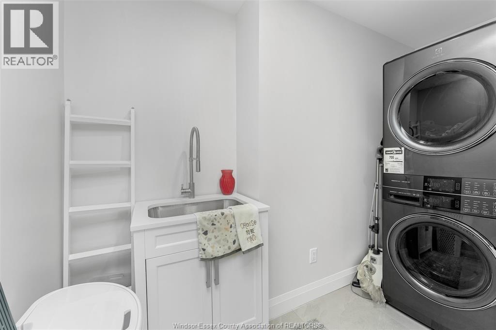 Photo 26 of 2440 Todd Lane, Lasalle ON