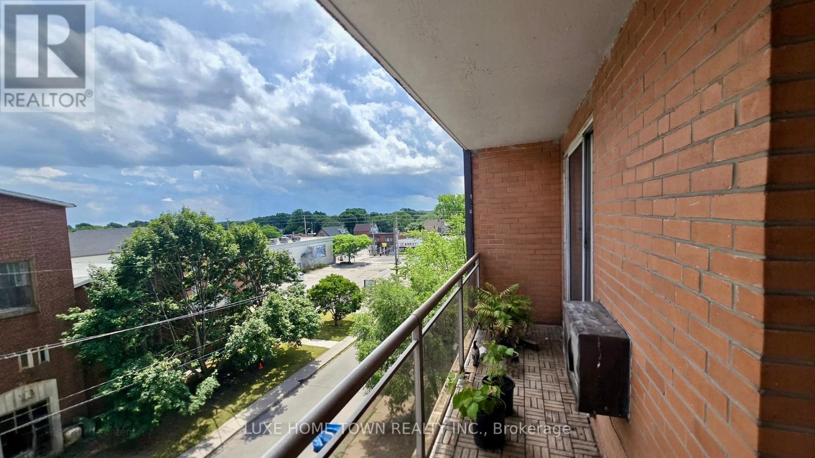 Photo 15 of 503 30 Summit Avenue, Hamilton ON