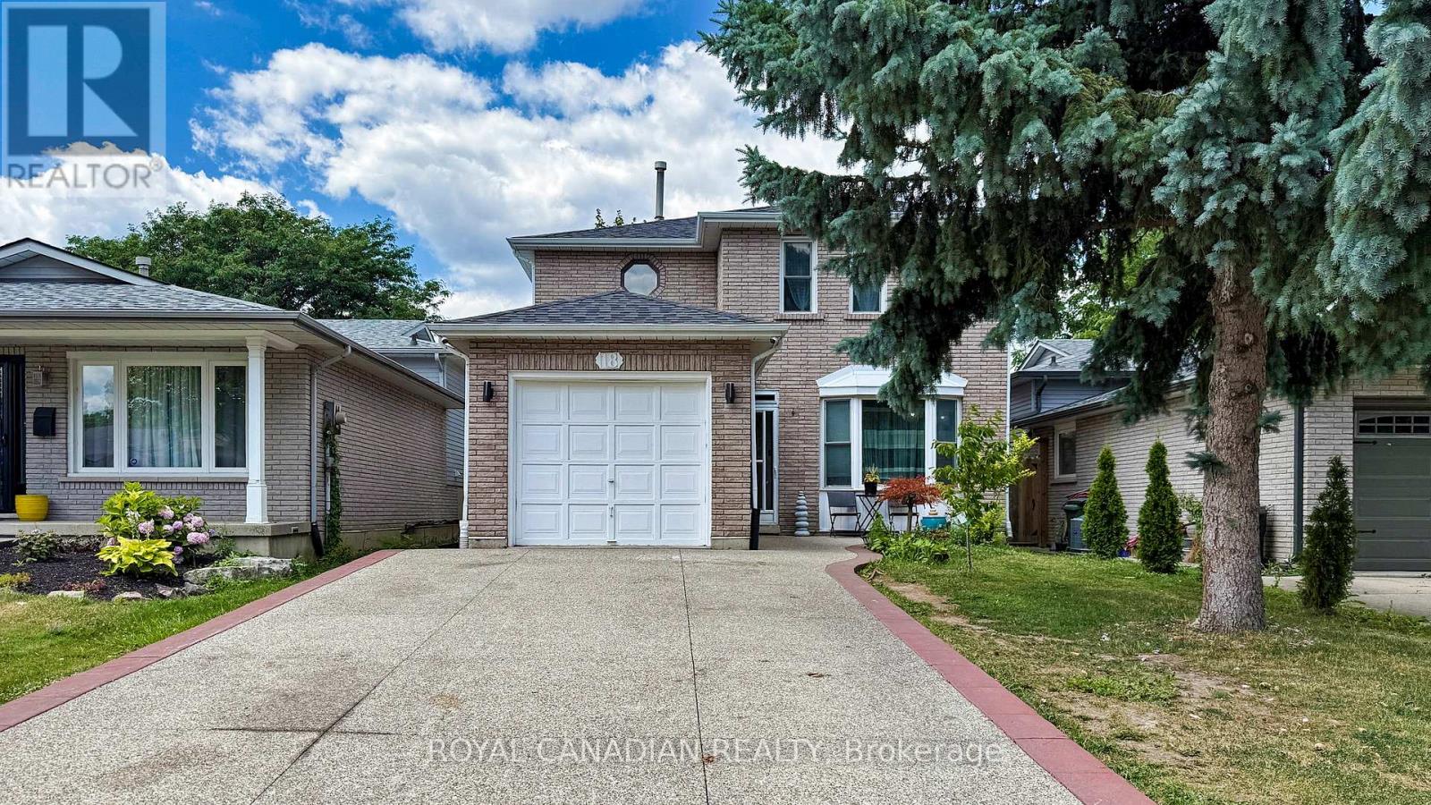 Photo 1 of 18 Millpond Place, Hamilton ON