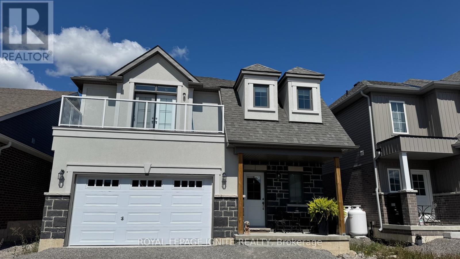 Photo 1 of 52 Hillcroft Way, Kawartha Lakes ON