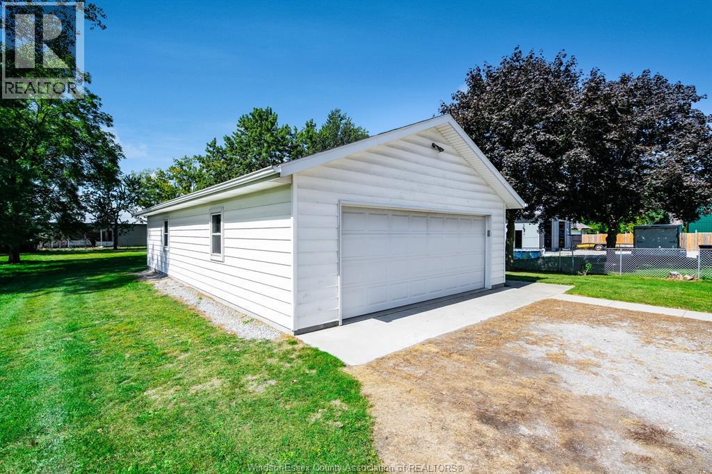 Photo 22 of 379 County Rd 34 West, Kingsville ON