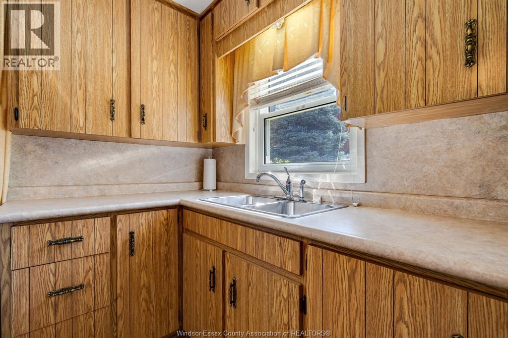 Photo 7 of 379 County Rd 34 West, Kingsville ON