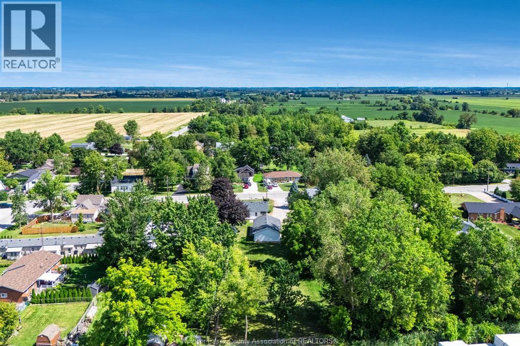 Photo 31 of 379 County Rd 34 West, Kingsville ON