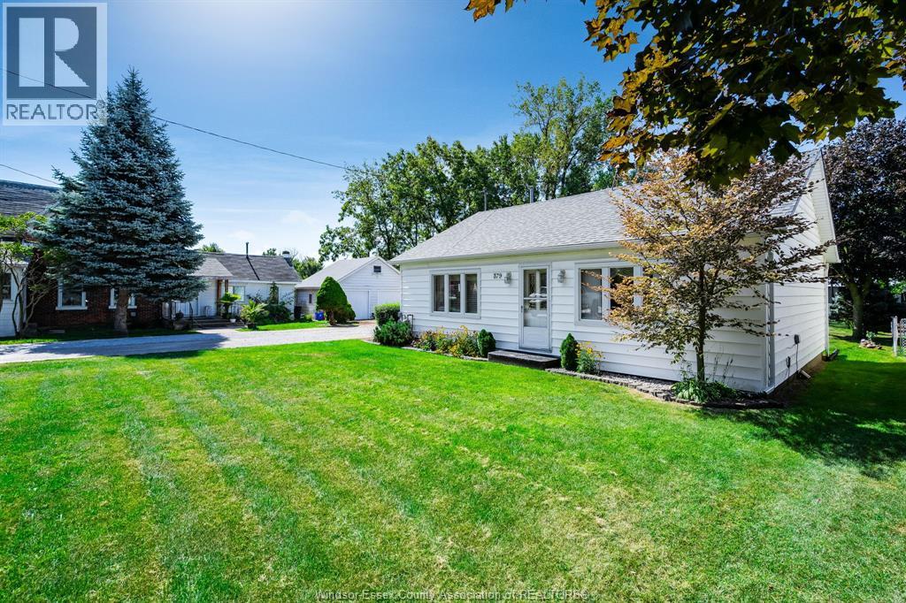 Photo 24 of 379 County Rd 34 West, Kingsville ON