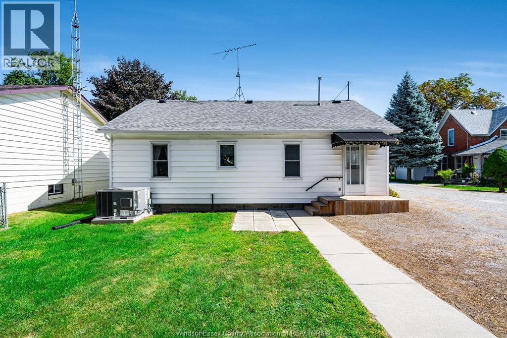 Photo 19 of 379 County Rd 34 West, Kingsville ON