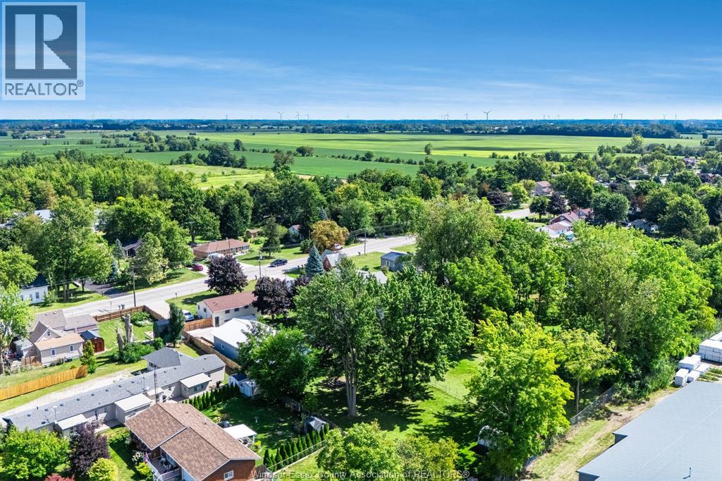 Photo 32 of 379 County Rd 34 West, Kingsville ON