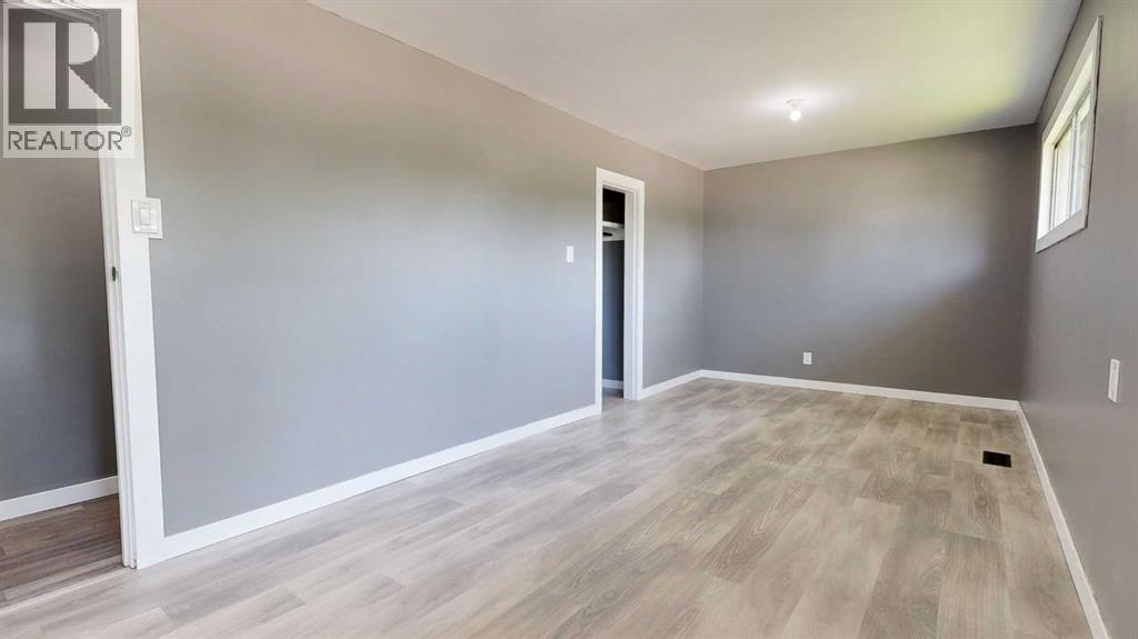 Photo 8 of 9514 99 Avenue, Grande Prairie AB