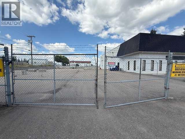 Photo 3 of 2230 9 Avenue Sw, Medicine Hat AB