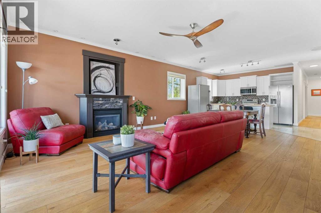 Photo 19 of 303 29 N Railway Street, Okotoks AB