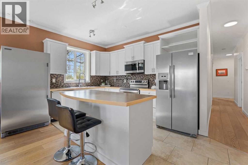 Photo 6 of 303 29 N Railway Street, Okotoks AB