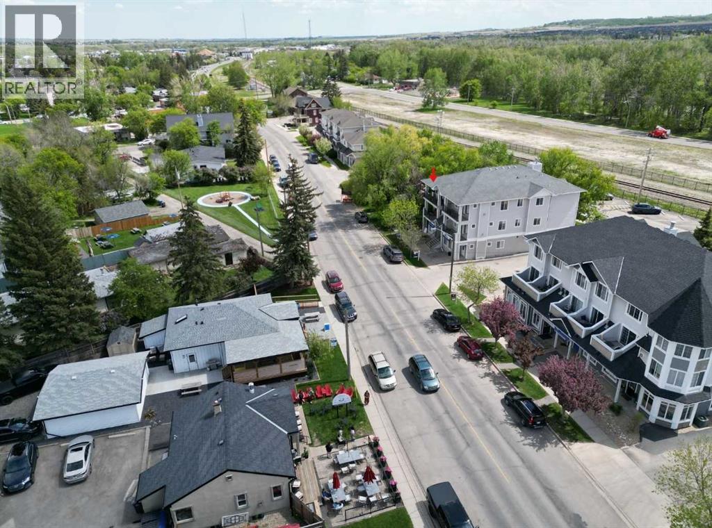 Photo 34 of 303 29 N Railway Street, Okotoks AB